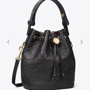Tory Burch T Monogram Leather Bucket Bag in Mini